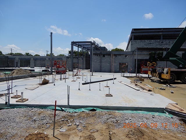 Steel Erection Main Corridor C 1002